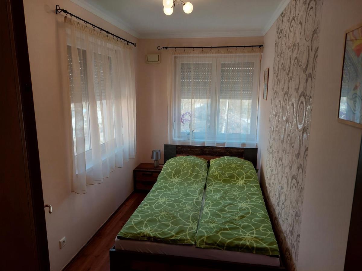 Samuci Apartman Hajduszoboszlo Exterior photo