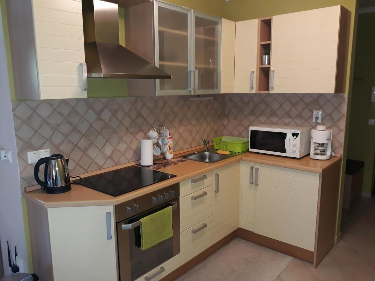 Samuci Apartman Hajduszoboszlo Exterior photo